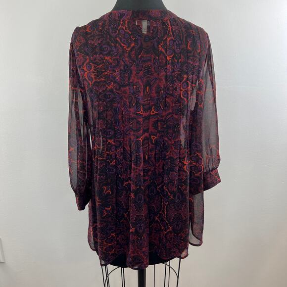 JOIE Red Black Print Long Sleeve V-Neck Button Down Silk Blouse Size Medium M - Picture 4 of 5